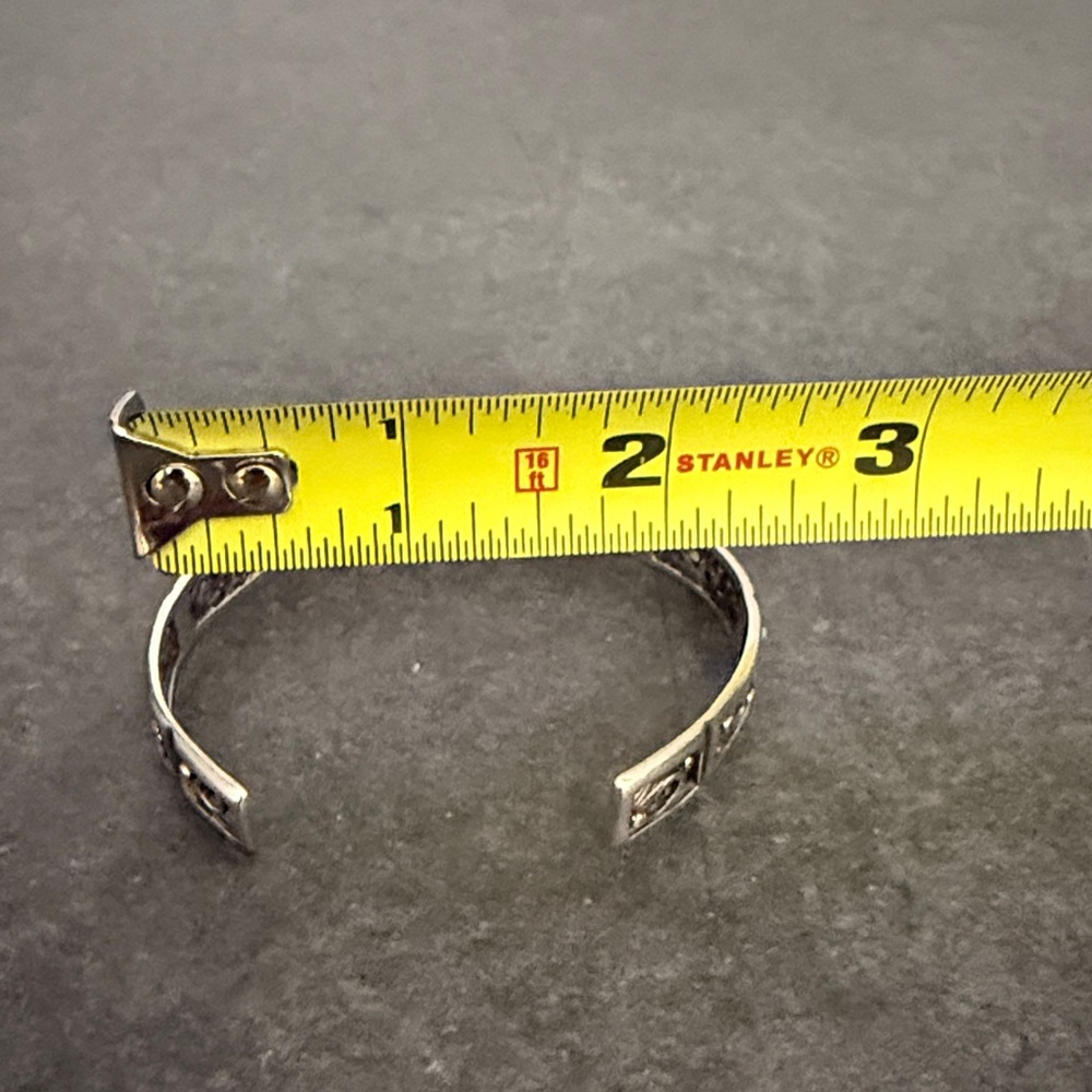 Preloved Black Hills Gold Sterling and 12 k cuff bracelet - Picture 7 of 7